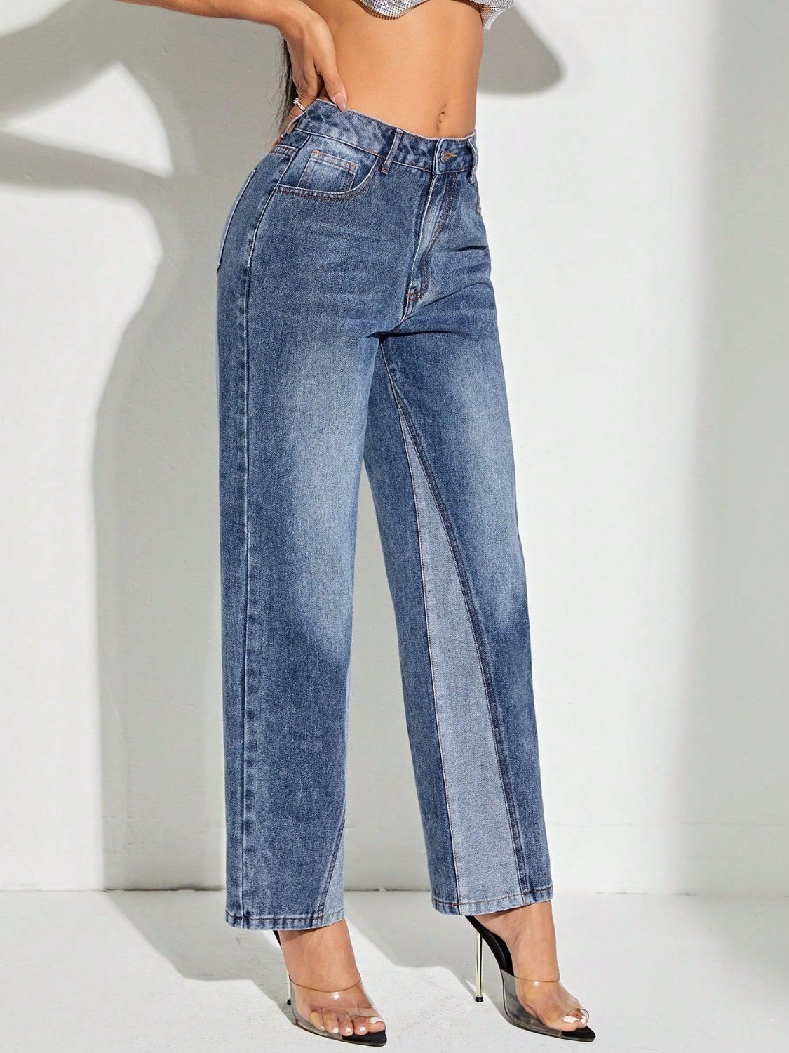 Straight Jeans with Pockets