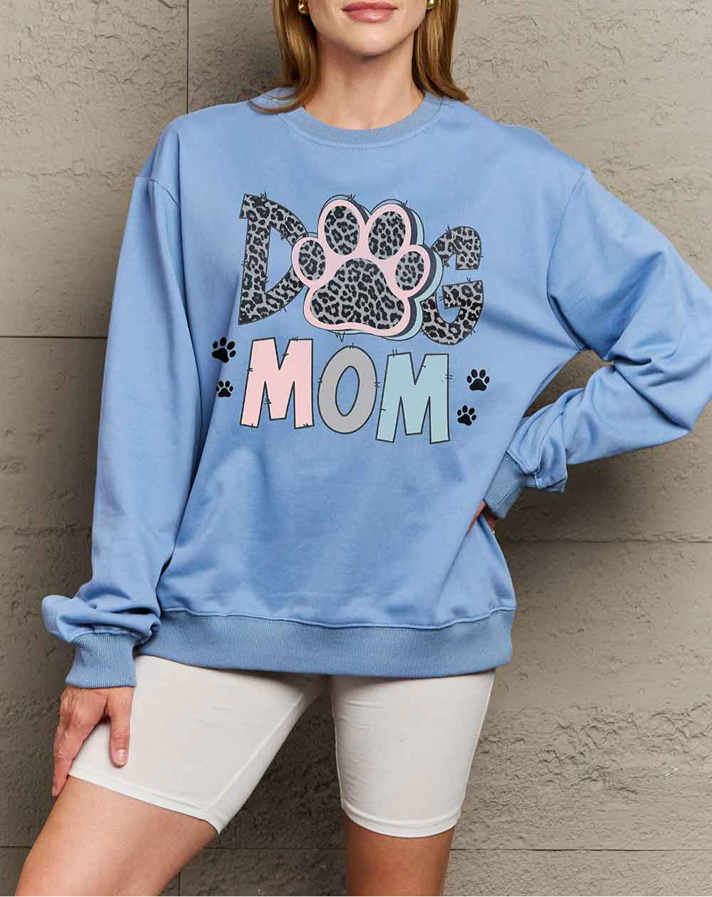 DOG MOM  Sweatshirt