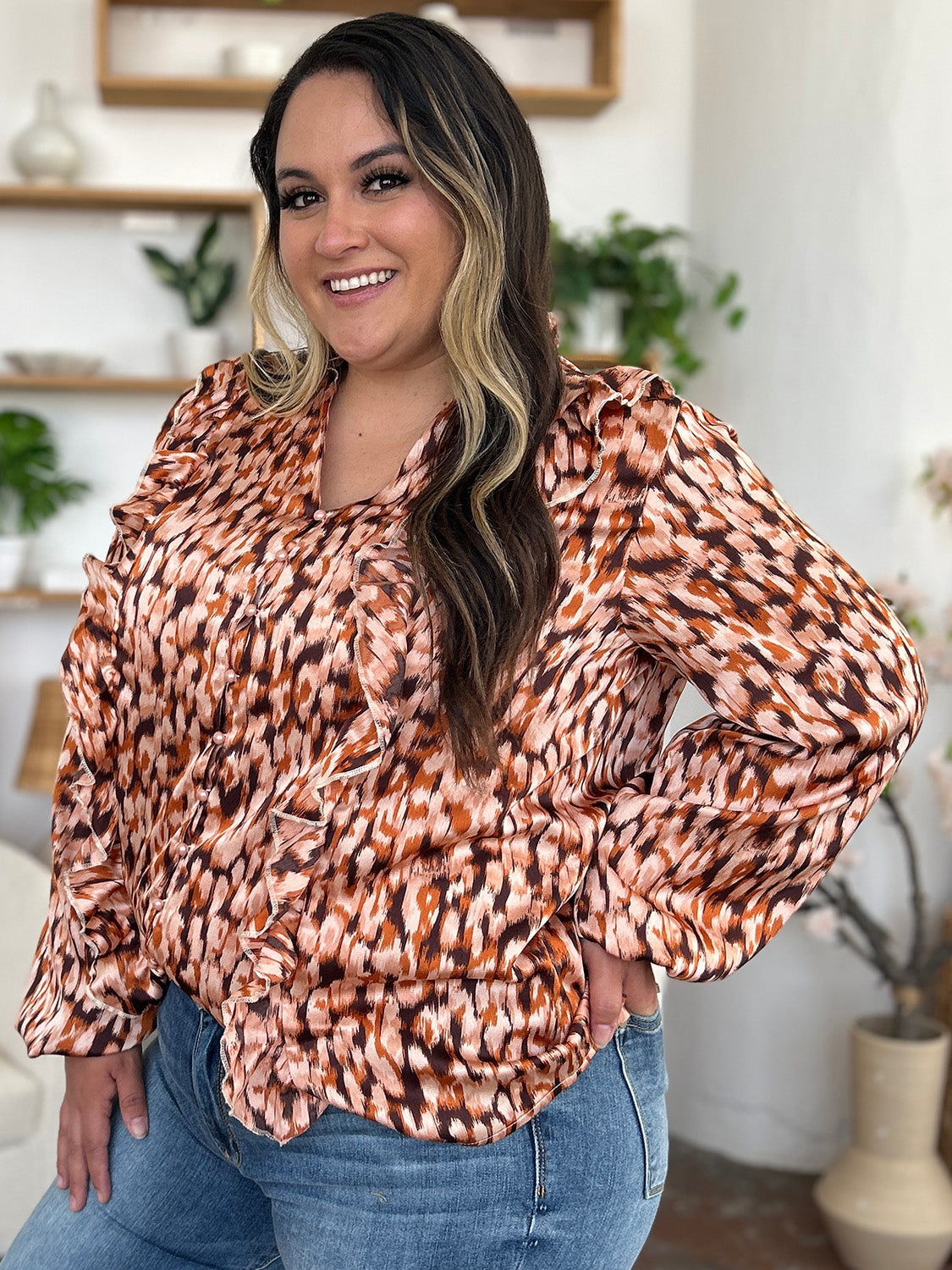 Ruffle Trim Balloon Sleeve Shirt