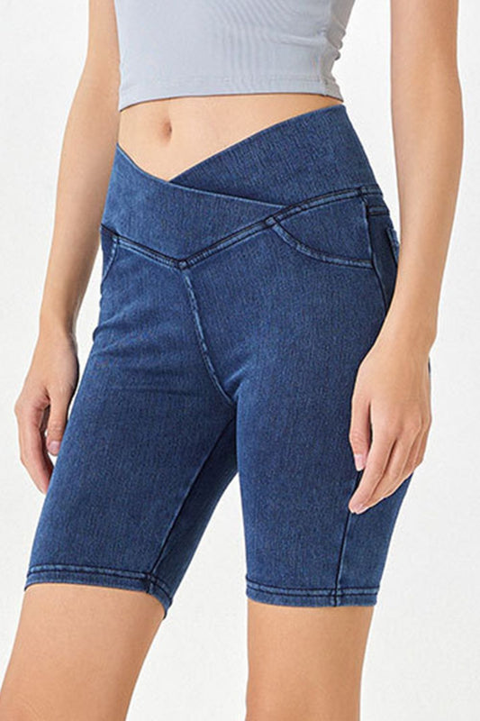 Asymmetrical Waist Denim Short